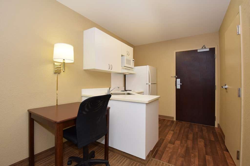 Extended Stay America Suites - Phoenix - Airport Номер фото