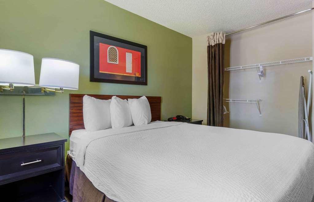 Extended Stay America Suites - Phoenix - Airport Номер фото